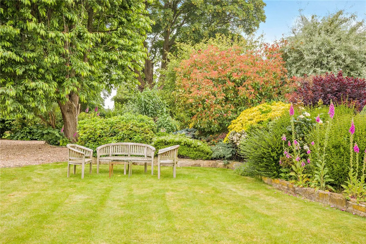Lumby, Near Leeds, LS25, photo 27