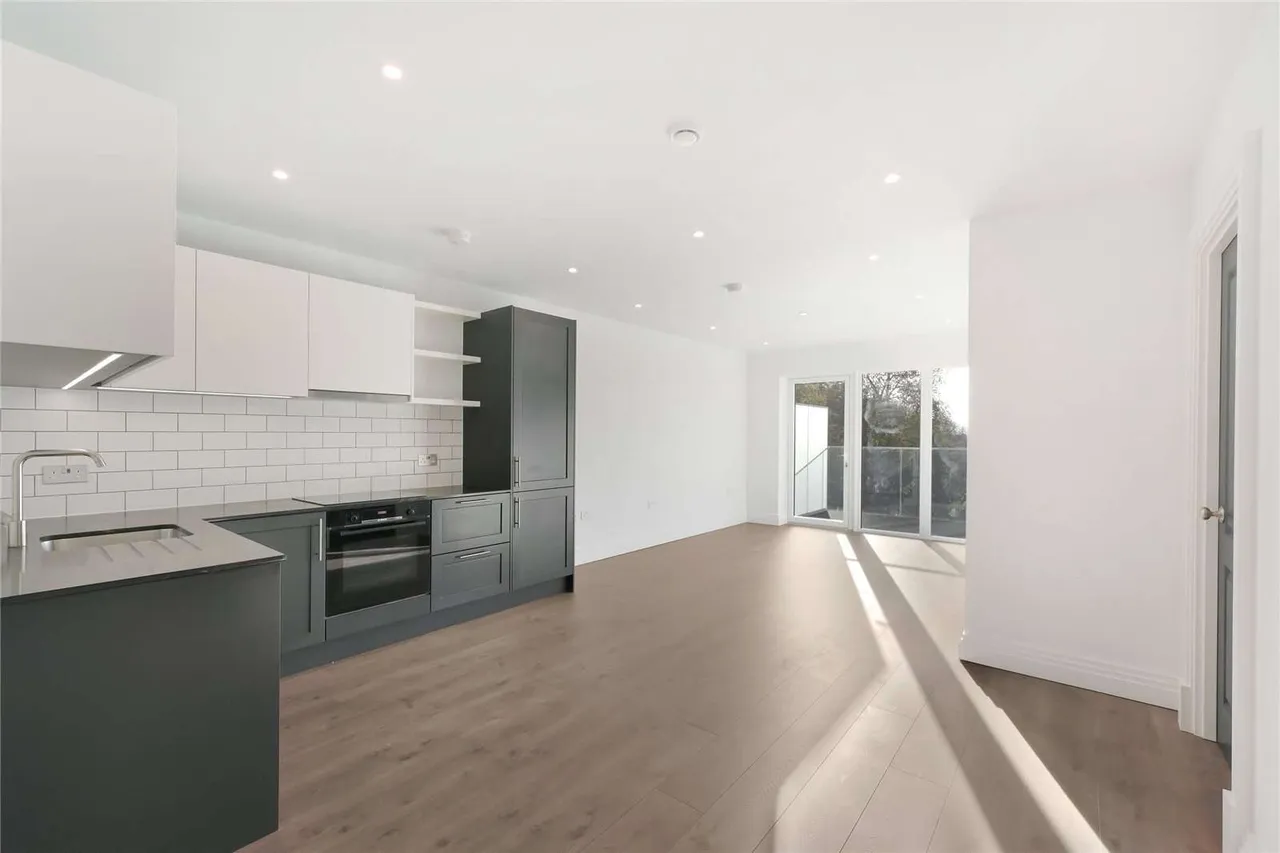 1 bed new development to rent — Chapman House, Filmworks Walk, London, W5 5EF