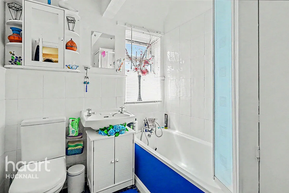Leybourne Drive, Nottingham, NG5, photo 8