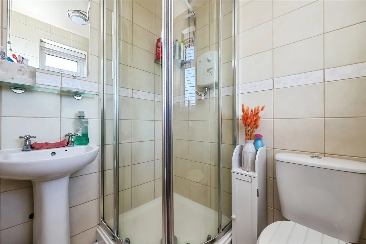 Brandish Crescent, Clifton, Nottingham, NG11, photo 9