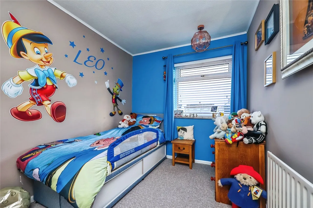 Brandish Crescent, Clifton, Nottingham, NG11, photo 15