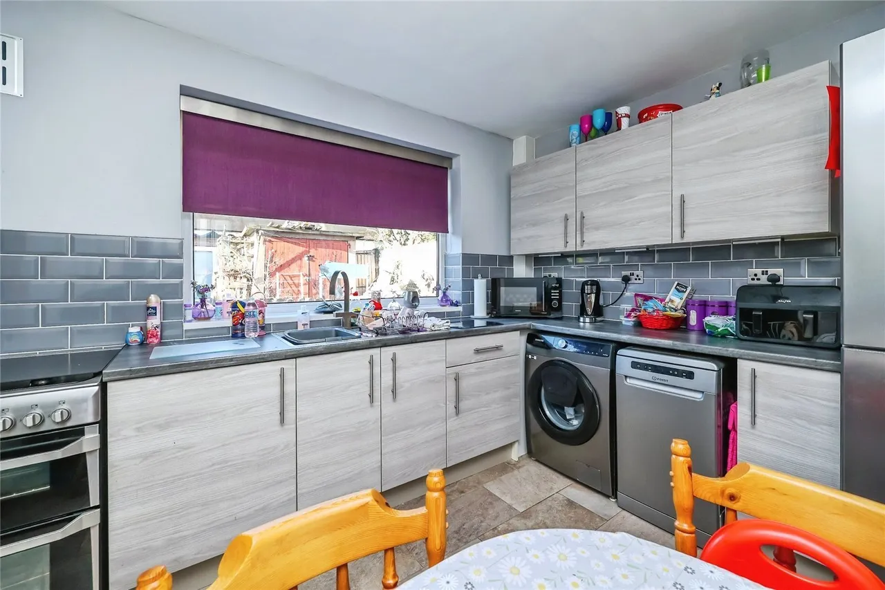 Brandish Crescent, Clifton, Nottingham, NG11, photo 7