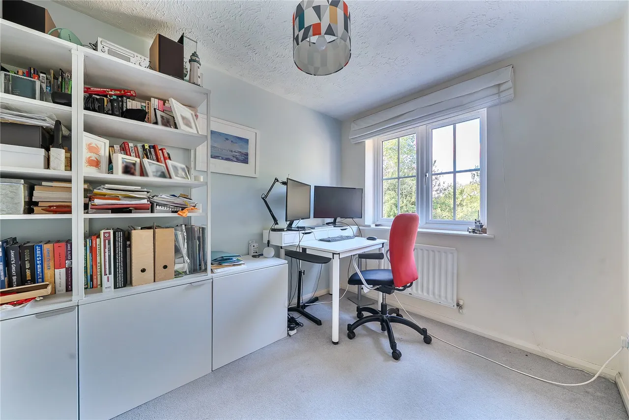 Marsh Gardens, Hedge End, SO30, photo 13