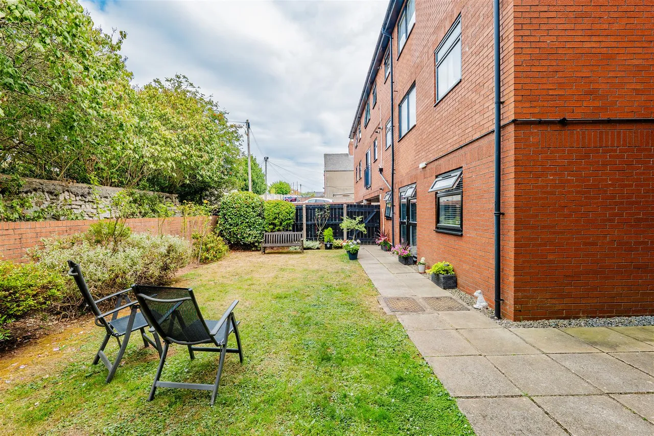 Wyndham Street, Barry, CF63 4EL, photo 18