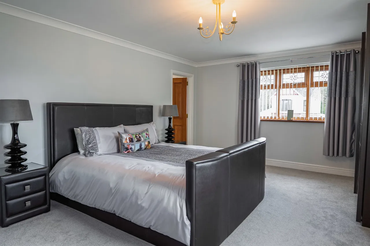 Cwmtawe Road, Ystradgynlais, photo 26