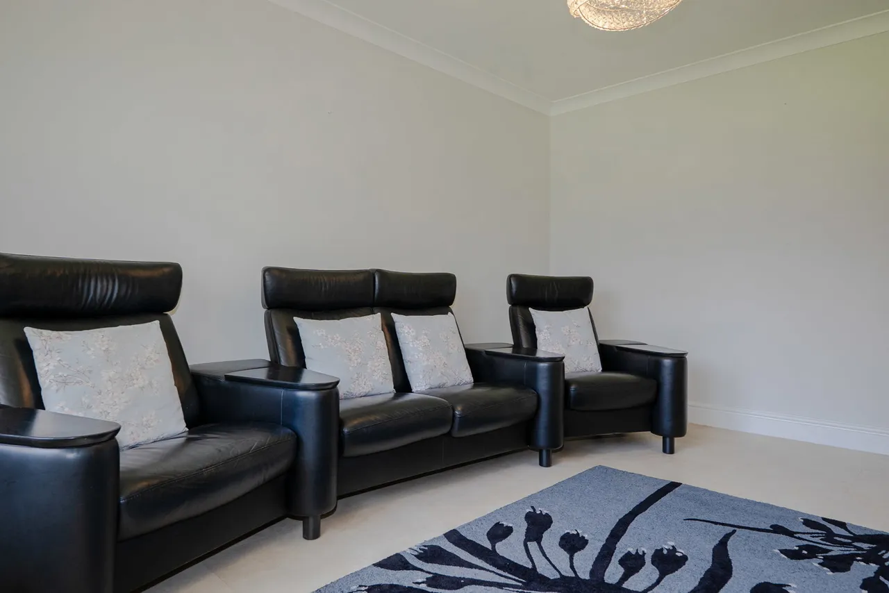 Cwmtawe Road, Ystradgynlais, photo 13