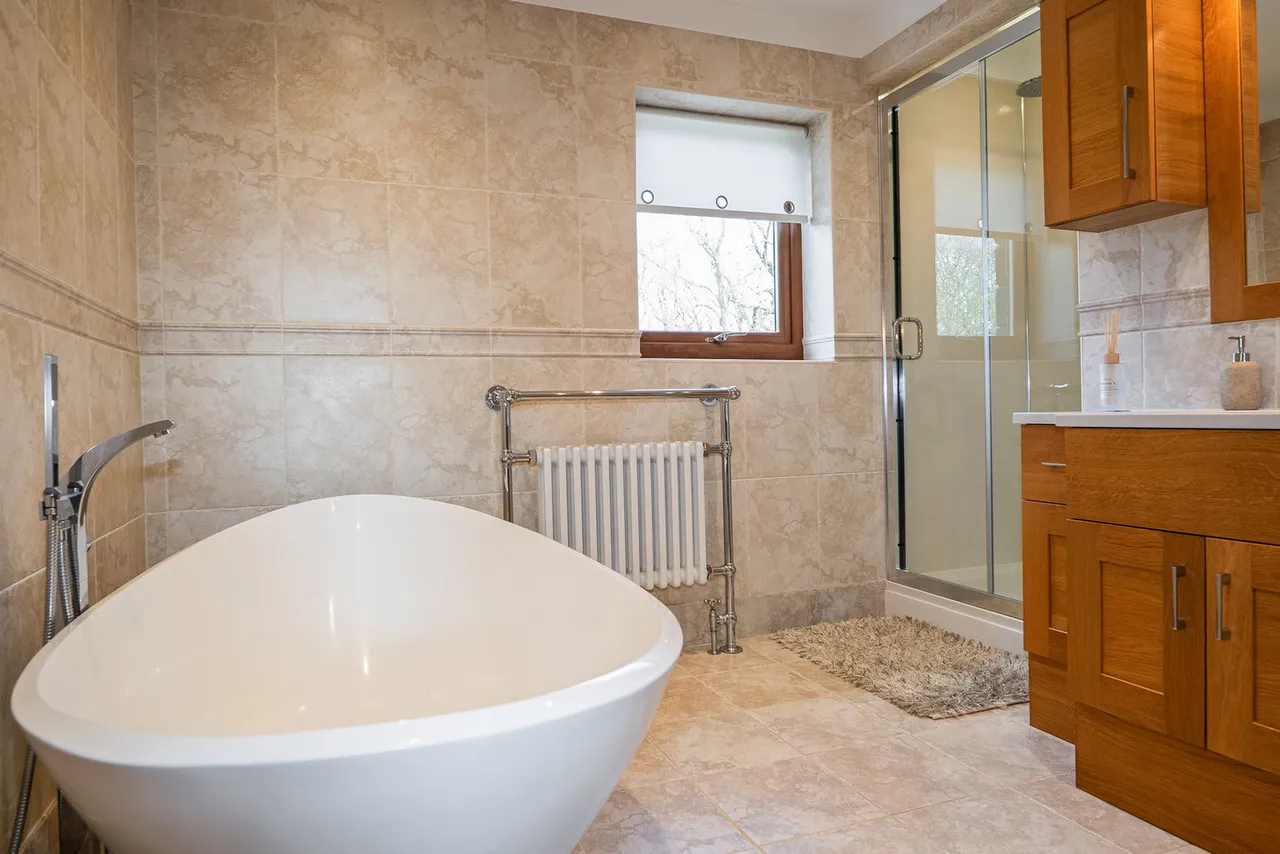Cwmtawe Road, Ystradgynlais, photo 24