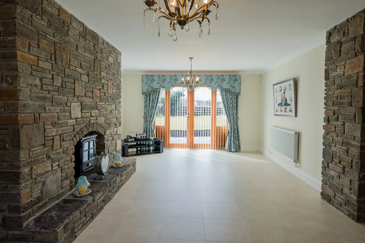Cwmtawe Road, Ystradgynlais, photo 29