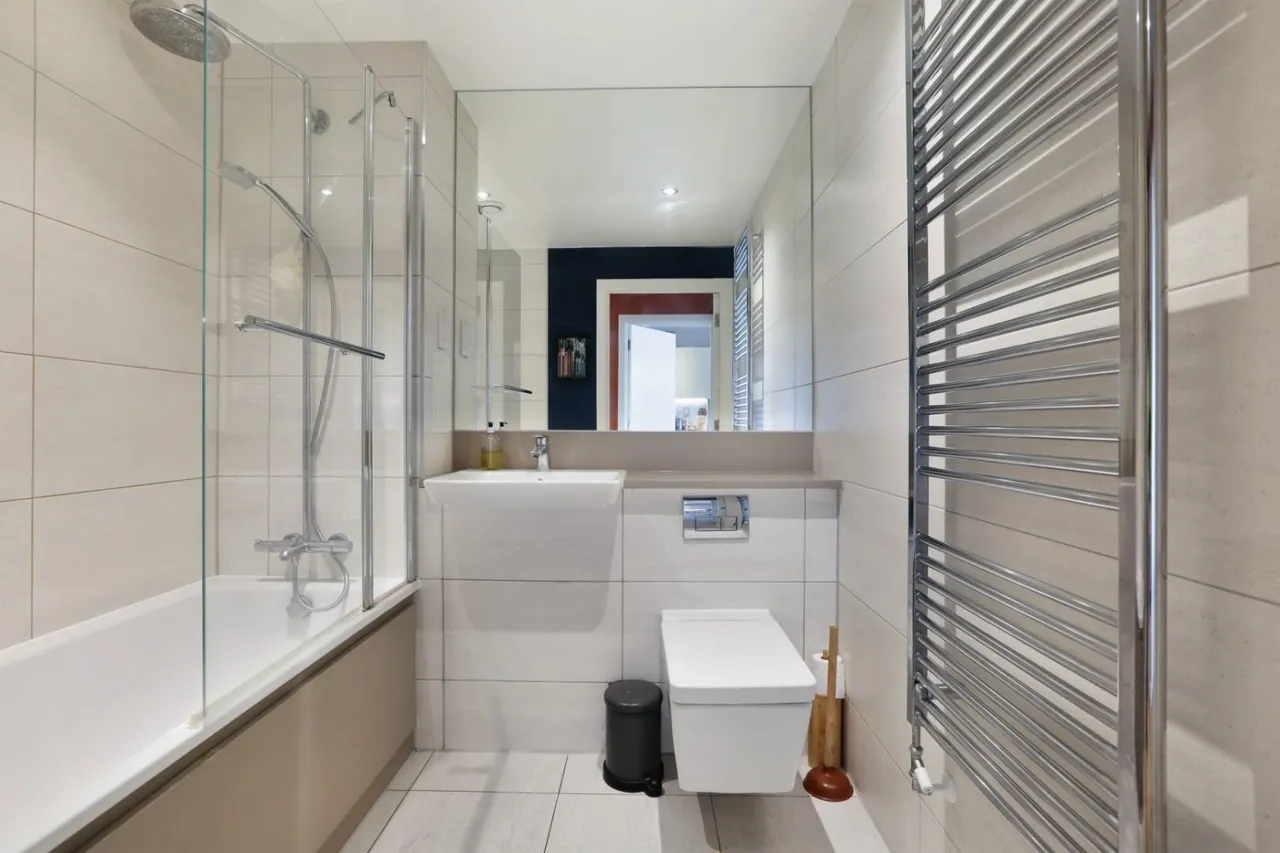Camberwell Road, London, SE5, photo 5