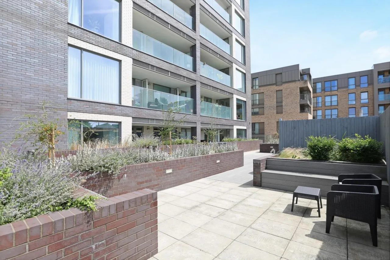 Camberwell Road, London, SE5, photo 8