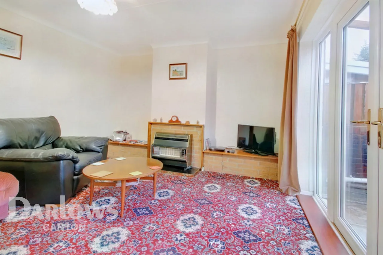 Pentrebane Road, Cardiff, photo 4