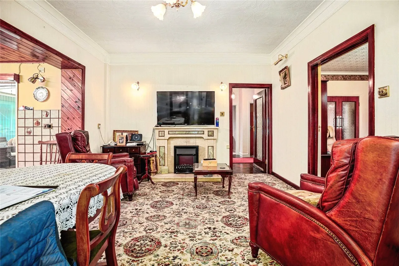 Llanybydder, SA40, photo 6