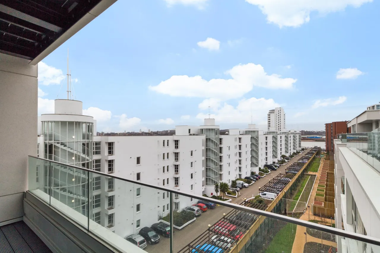 Corsair House, Royal Wharf, E16, photo 3
