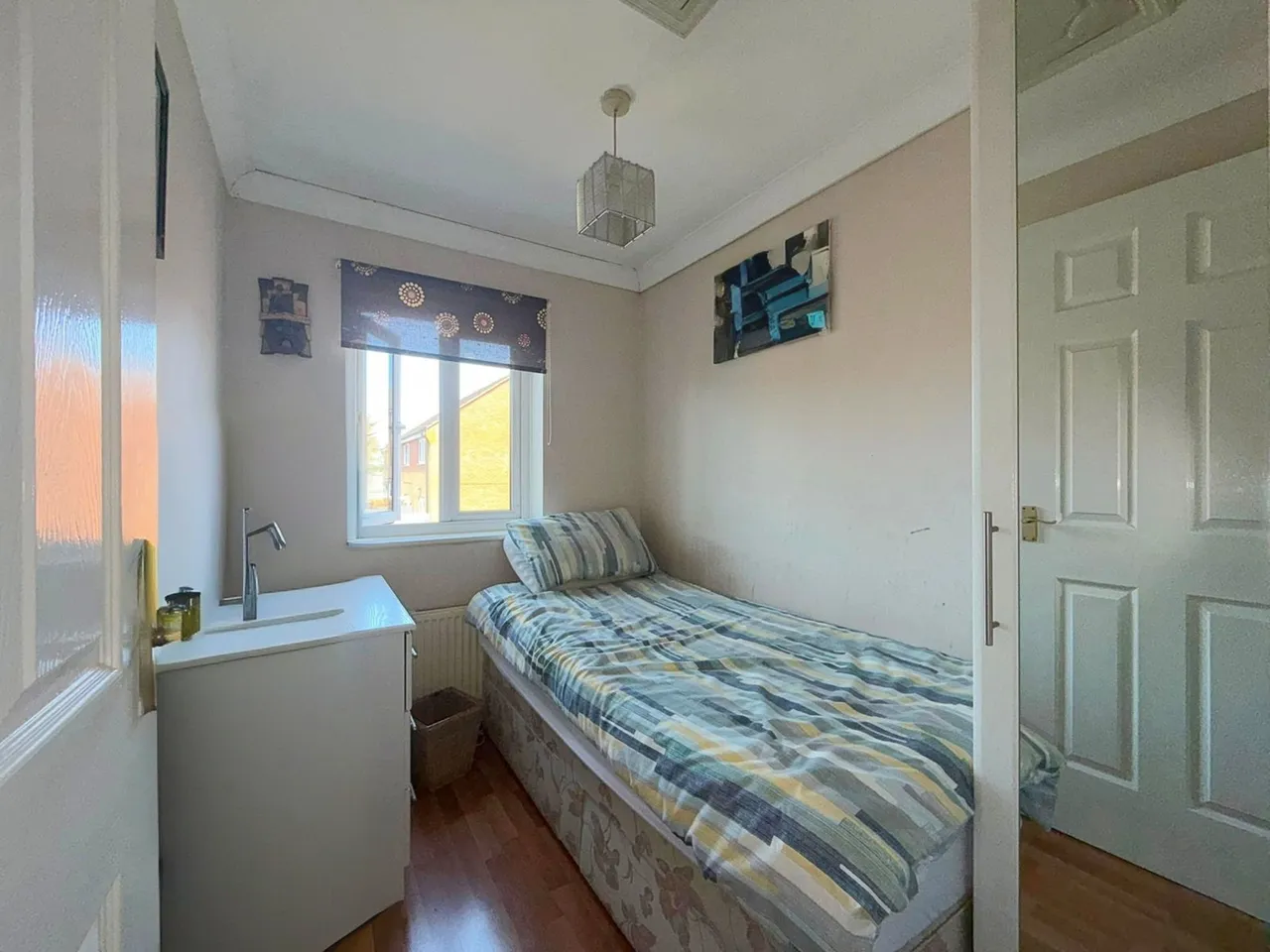 Nightingale Crescent, Harold Wood, RM3 0GD, photo 11