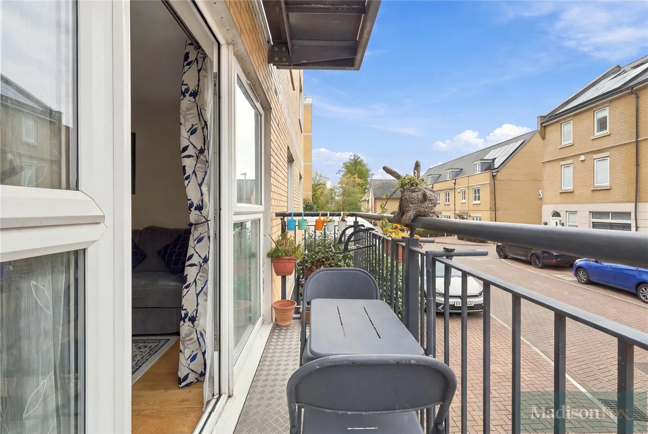 Monarch Way, Ilford, IG2, photo 15