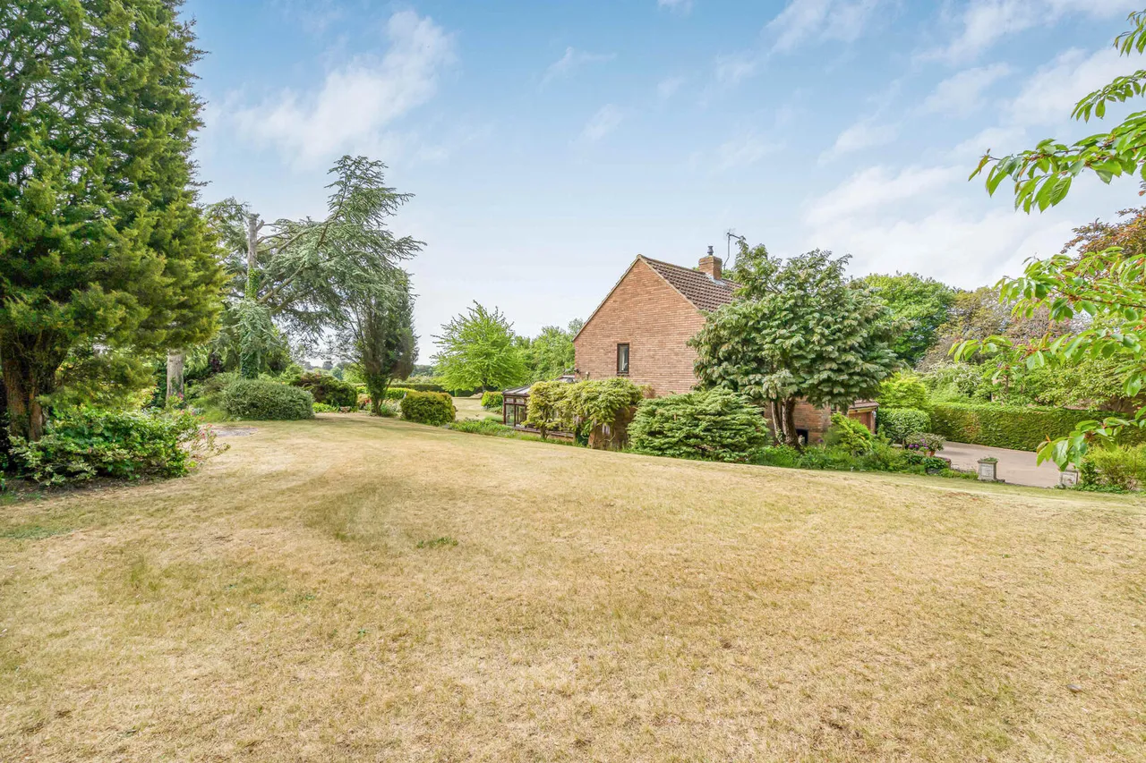 Saxon Close, Exning, CB8, photo 28