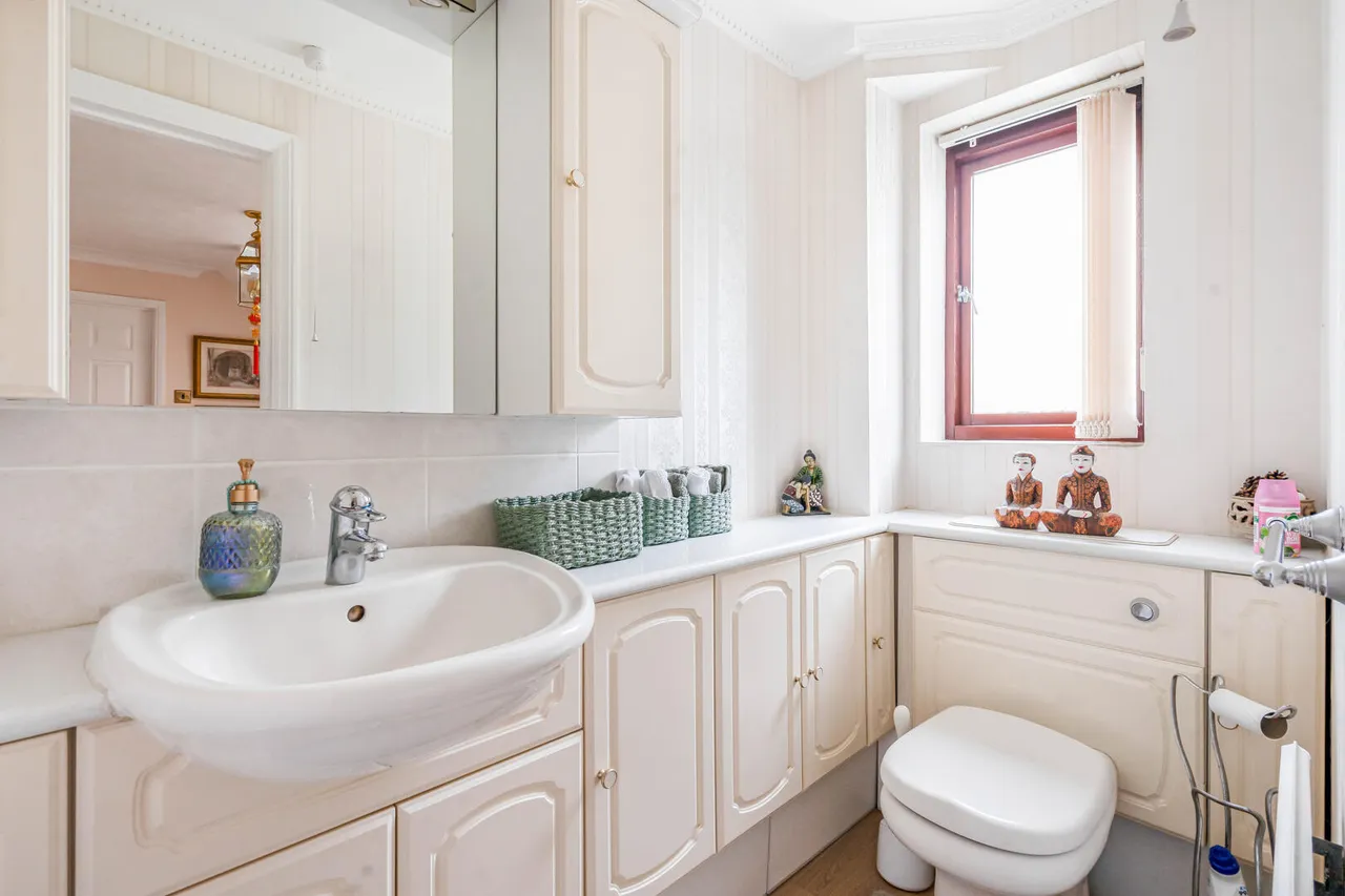 Saxon Close, Exning, CB8, photo 13
