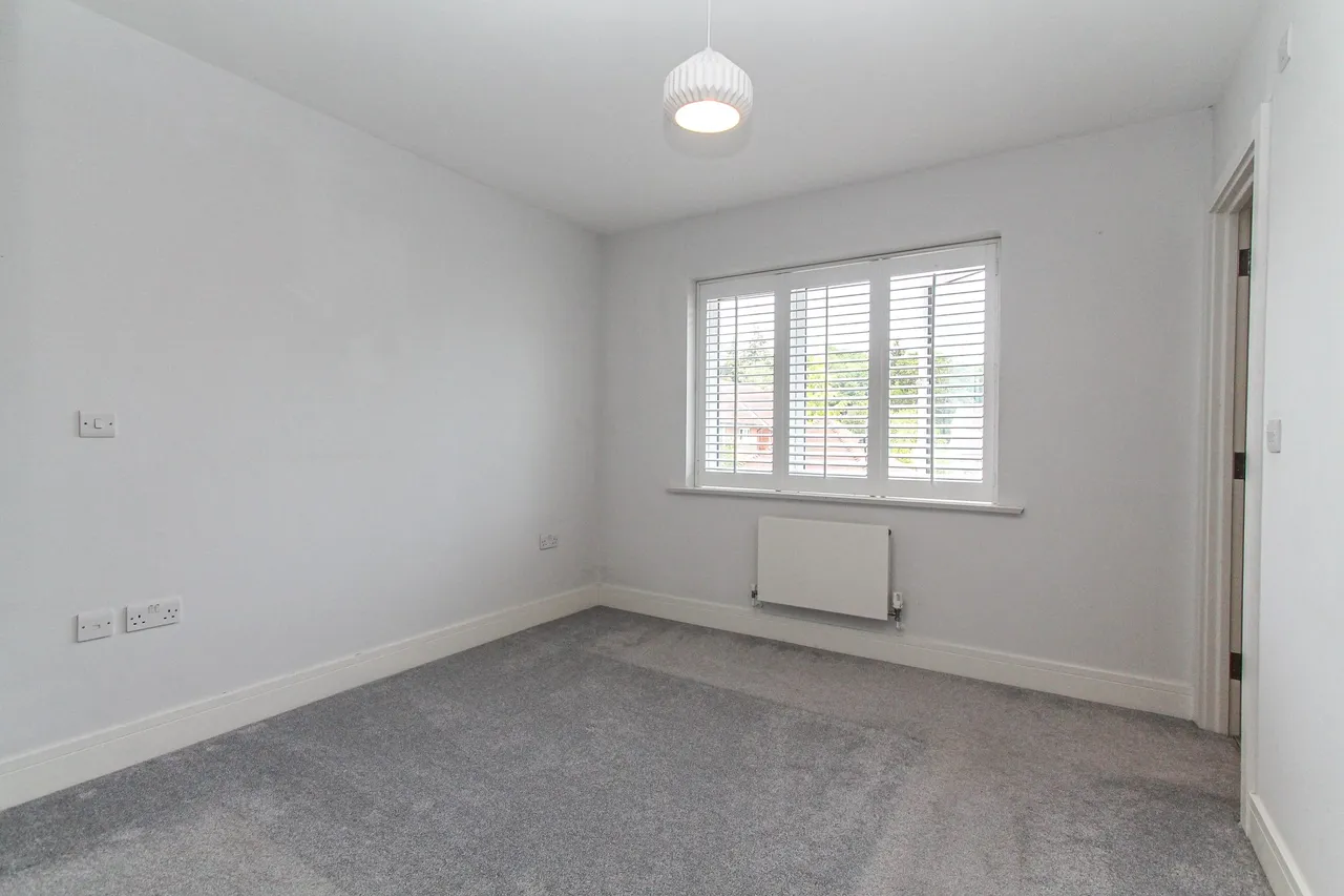Pennyroyal, Fleet, GU51 5BH, photo 11