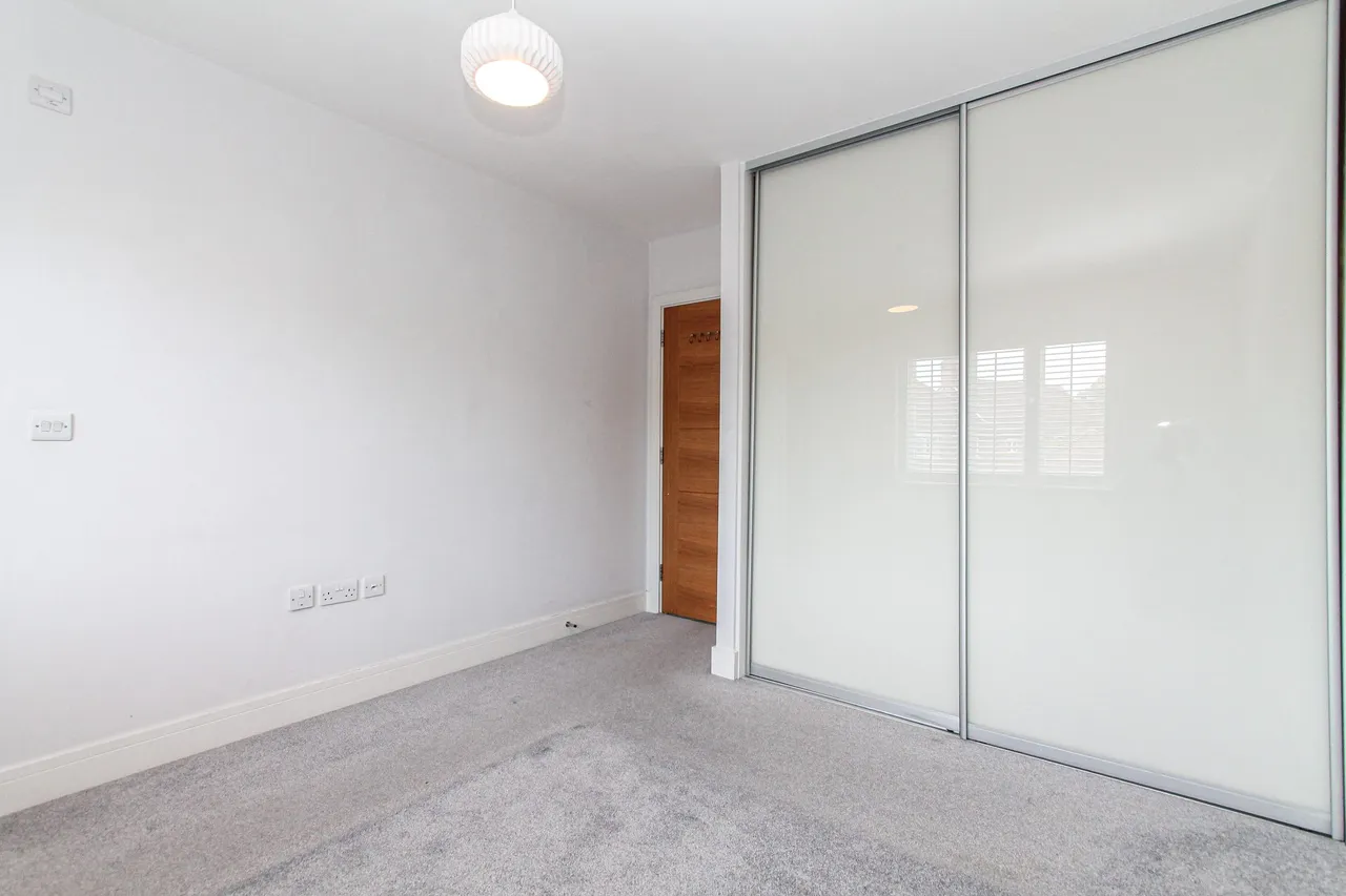 Pennyroyal, Fleet, GU51 5BH, photo 8