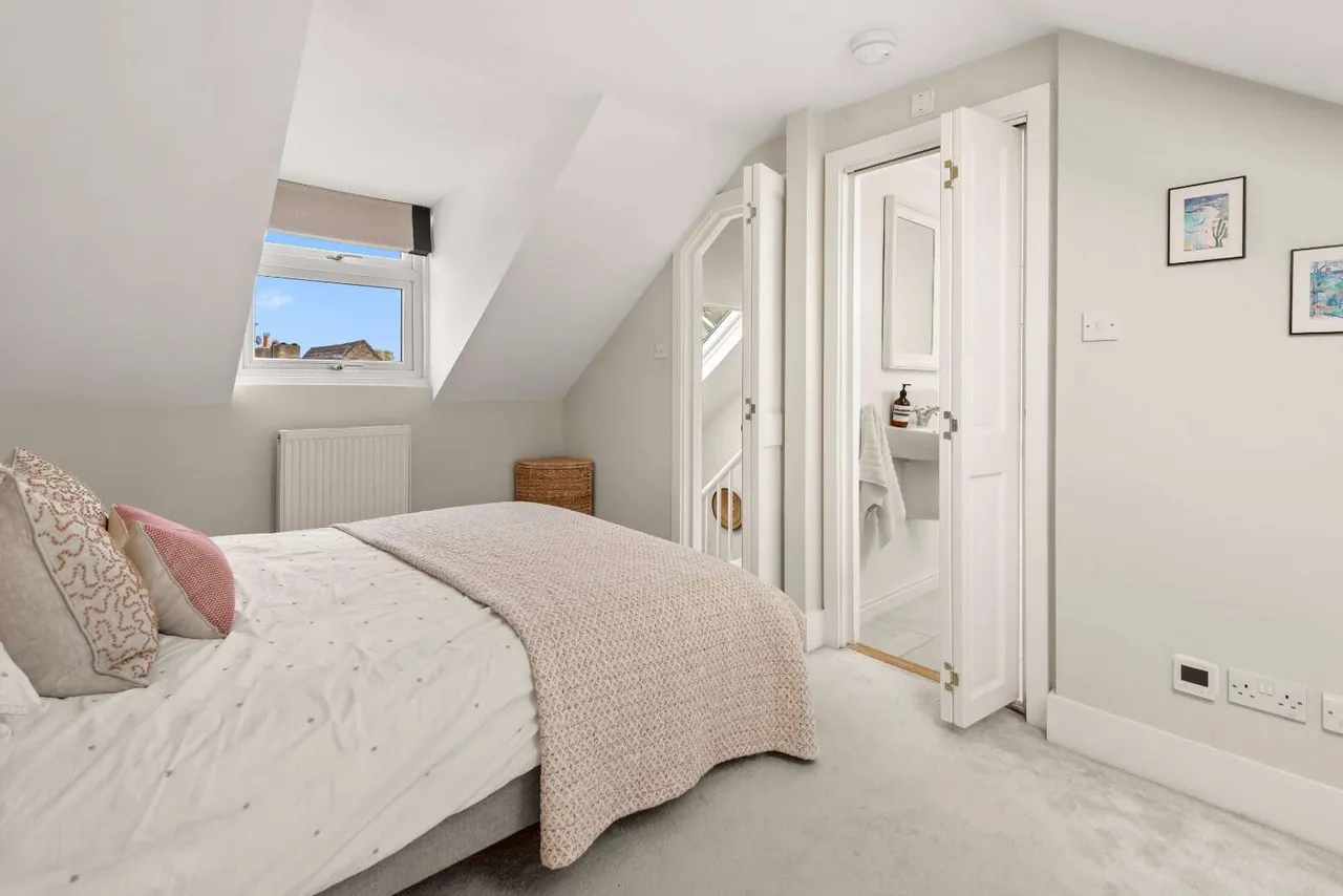 Buckmaster Road, London, SW11, photo 10