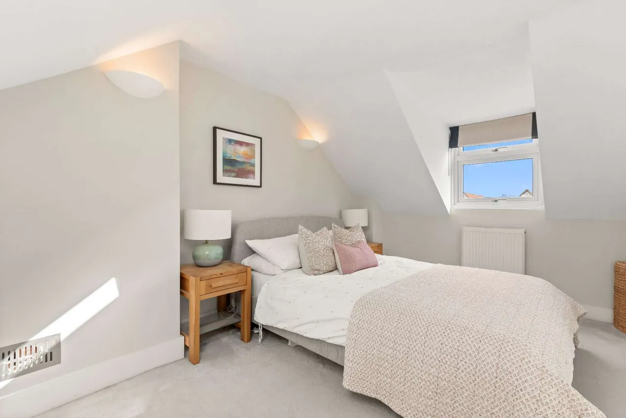 Buckmaster Road, London, SW11, photo 9