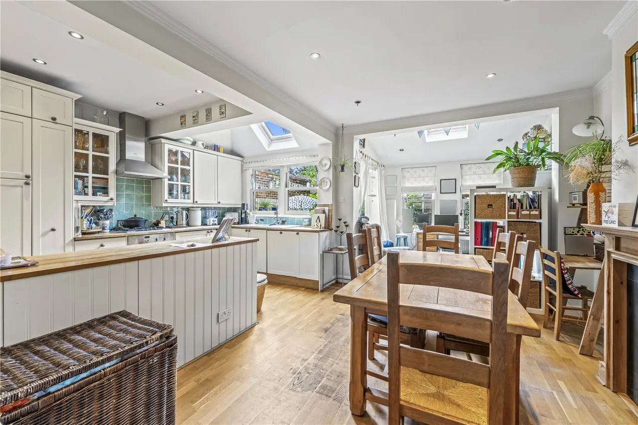 Varna Road, Hampton, TW12 2BQ, photo 6