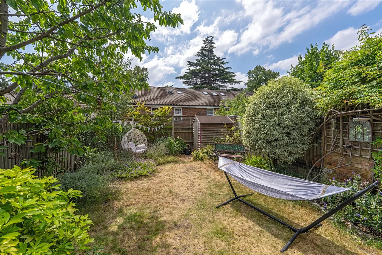 Varna Road, Hampton, TW12 2BQ, photo 12