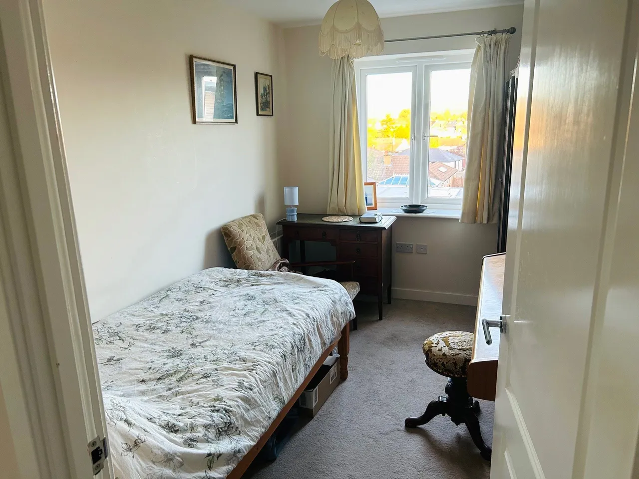 Pilley Lane, Gloucestershire, Leckhampton, GL53 9GA, photo 6