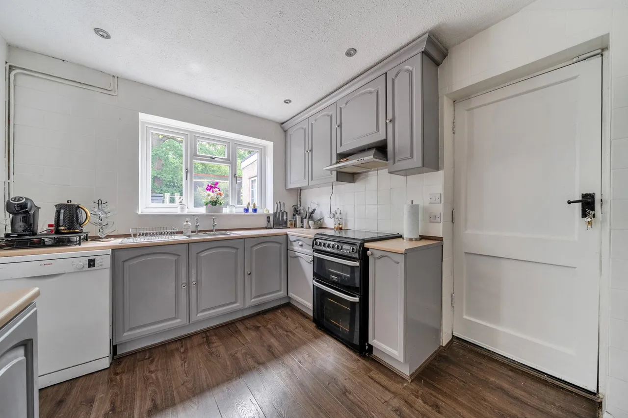 Lockesley Drive, BR5, photo 18