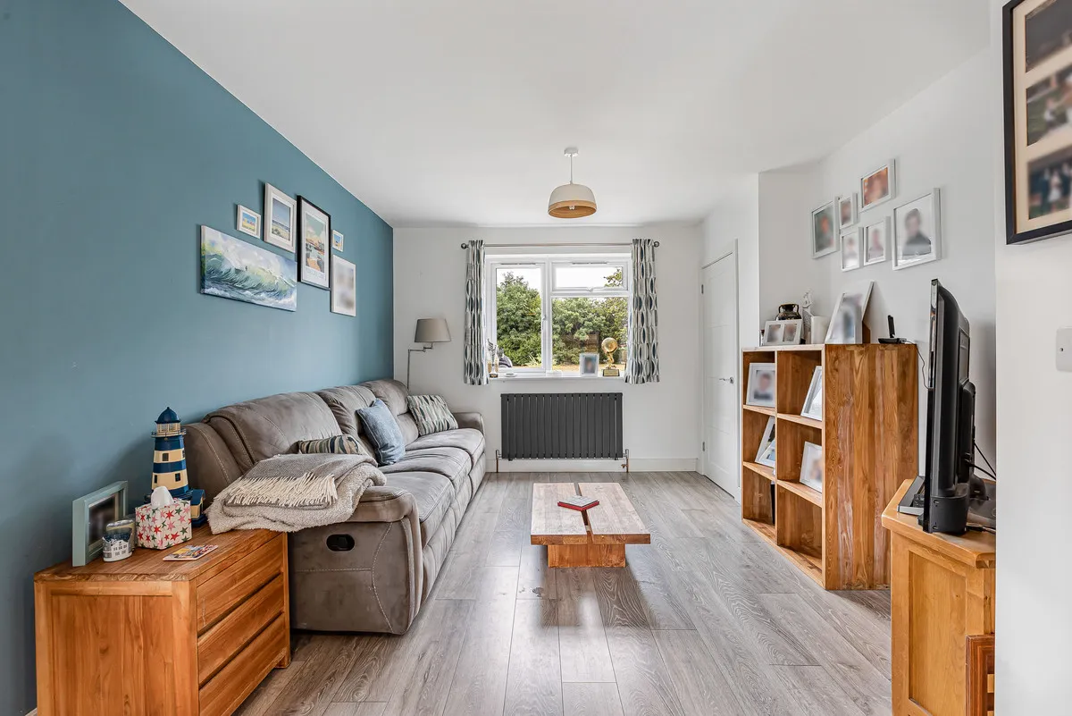 Latton Close, Southmoor, photo 2