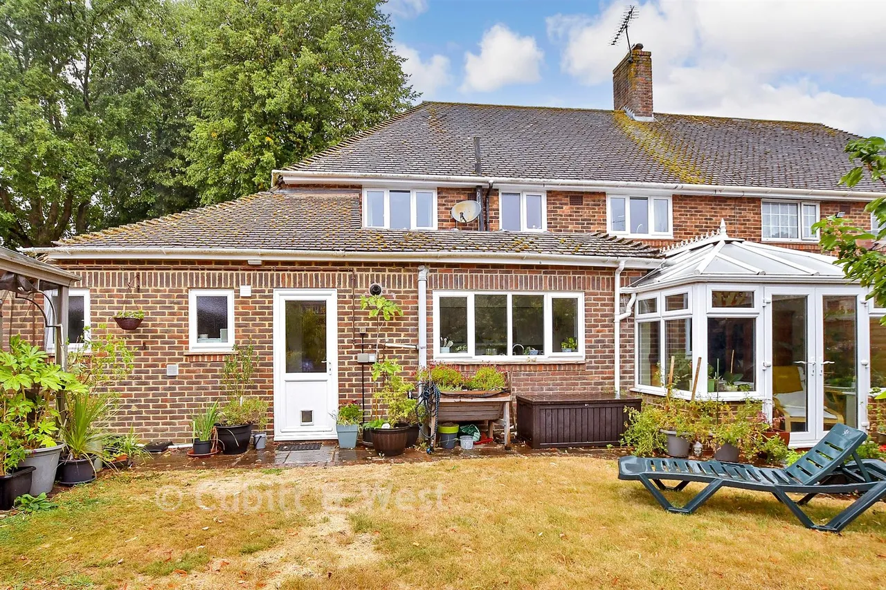 Spierbridge Road, Storrington, RH20, photo 2