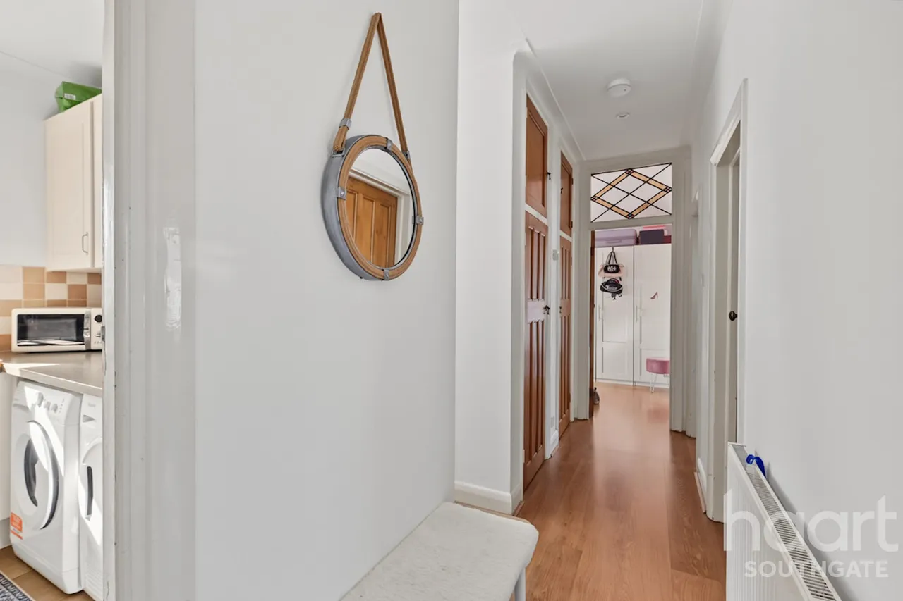 The Green, London, N14, photo 14