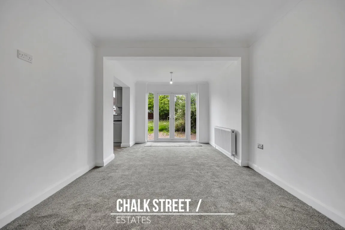 Central Drive, Hornchurch, RM12 6AR, photo 6