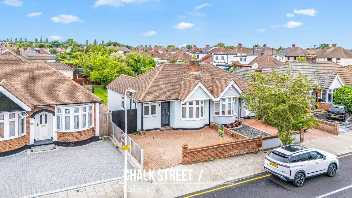 Central Drive, Hornchurch, RM12 6AR, photo 16