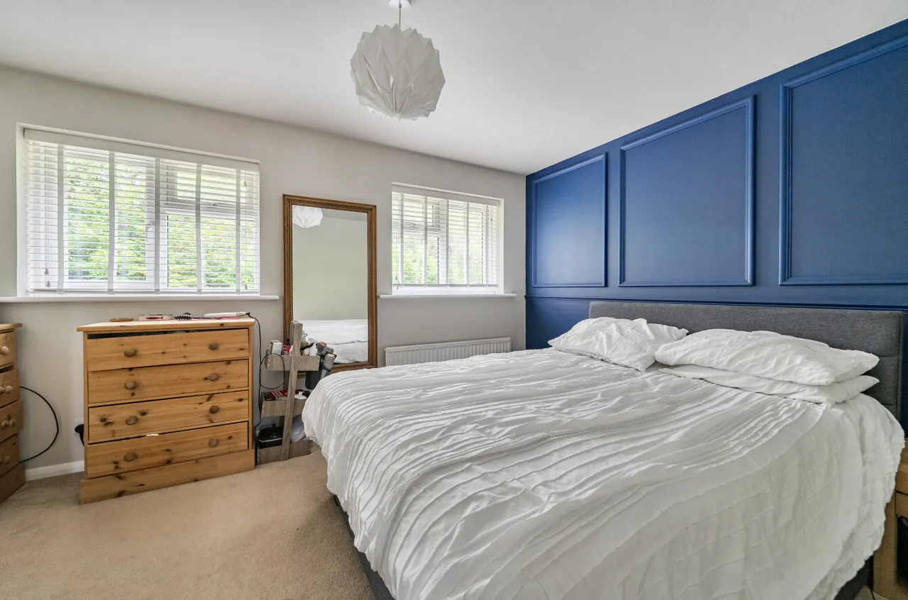 Barnett Lane, Lightwater, GU18, photo 5