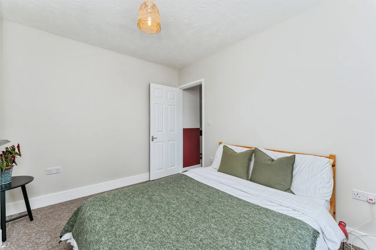 Bryn Gwenfro, Tanyfron, LL11, photo 15