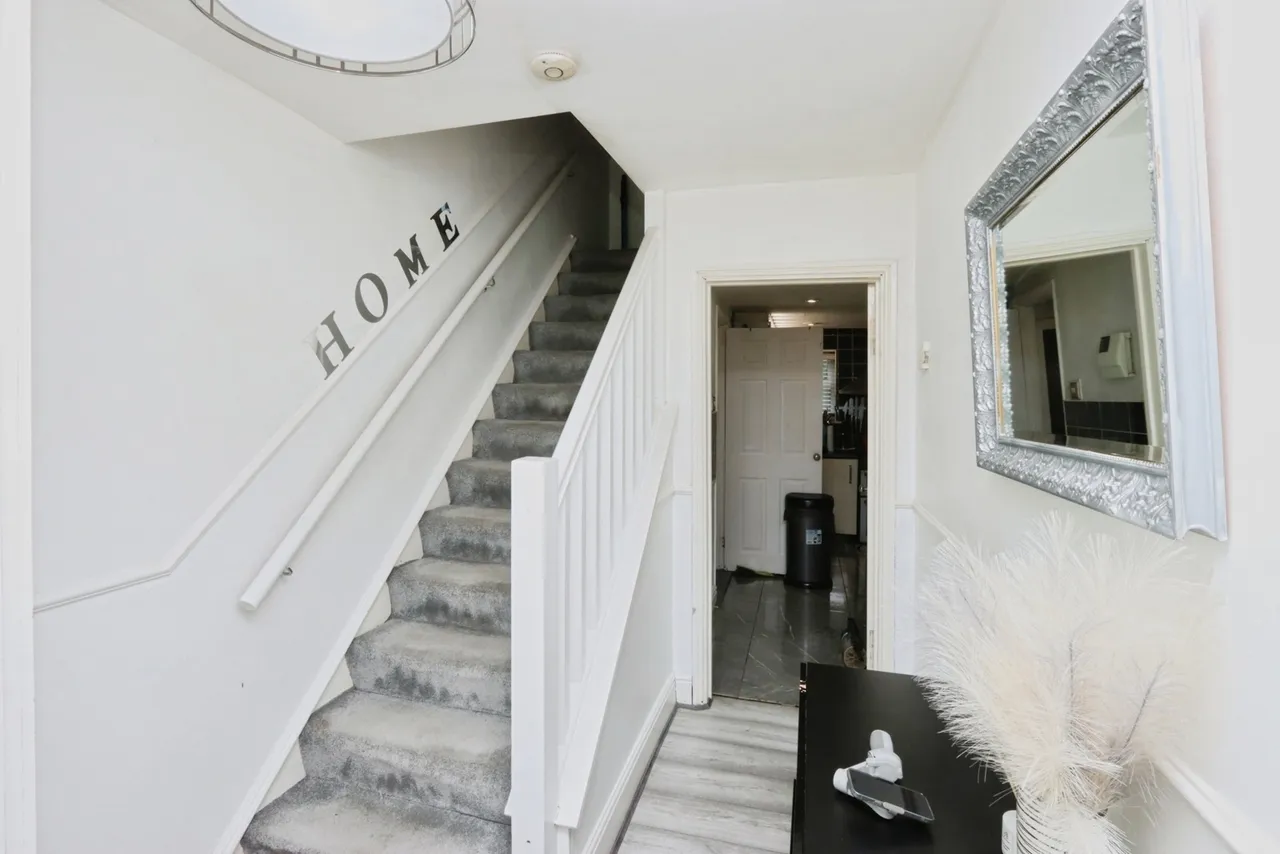 Smelter Wood Place, Sheffield, South Yorkshire, S13, photo 5