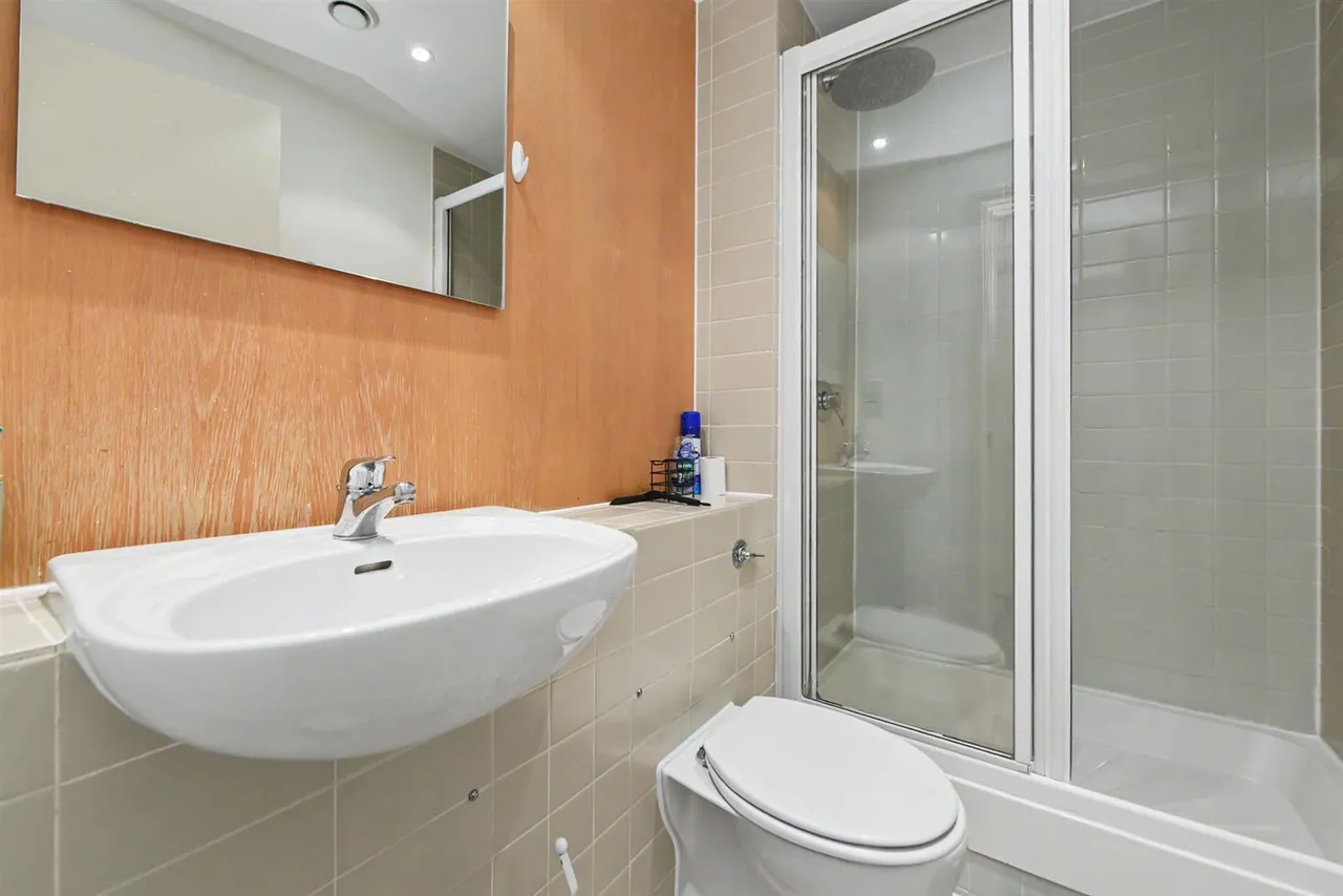 Pierpoint Building, Millennium Harbour, 16 Westferry Road, London, E14 8NQ, photo 10