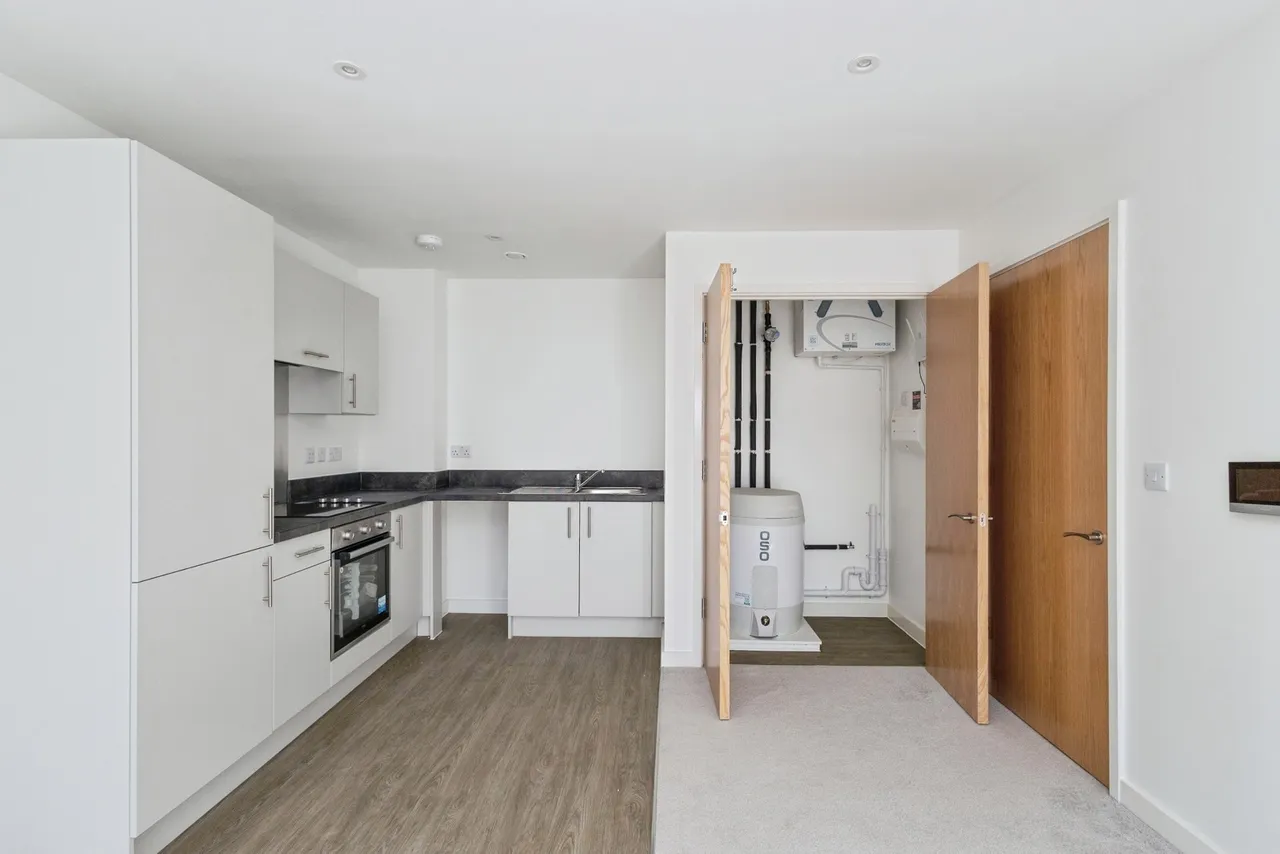 Ordsall Lane, Salford, M5, photo 8