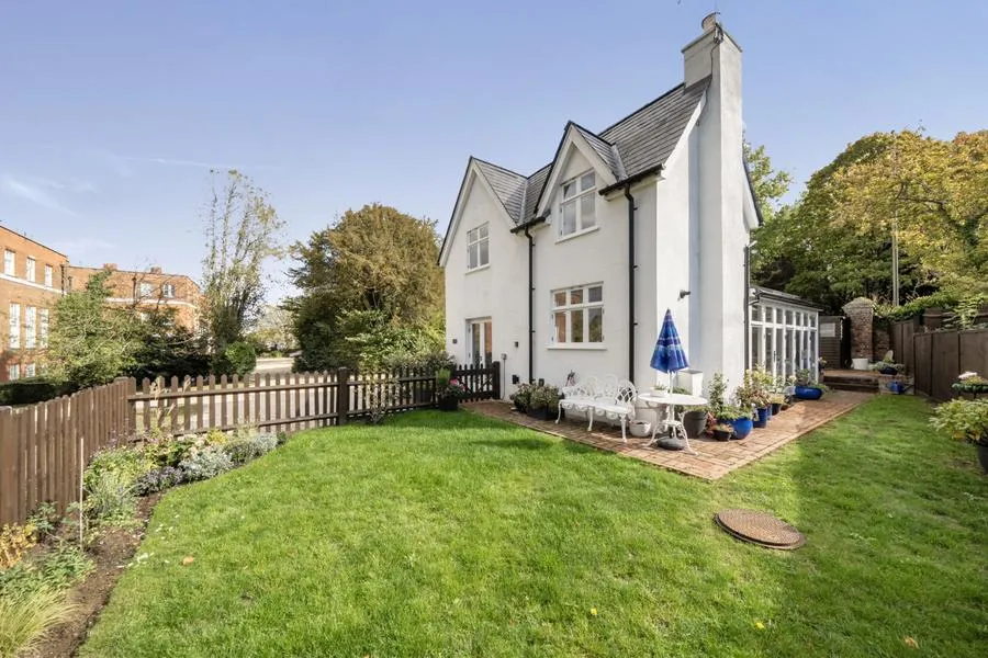The Ridgeway, London, NW7, photo 17