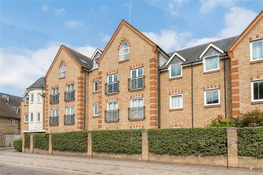 2 bed flat to rent, High Street, Orpington, BR6