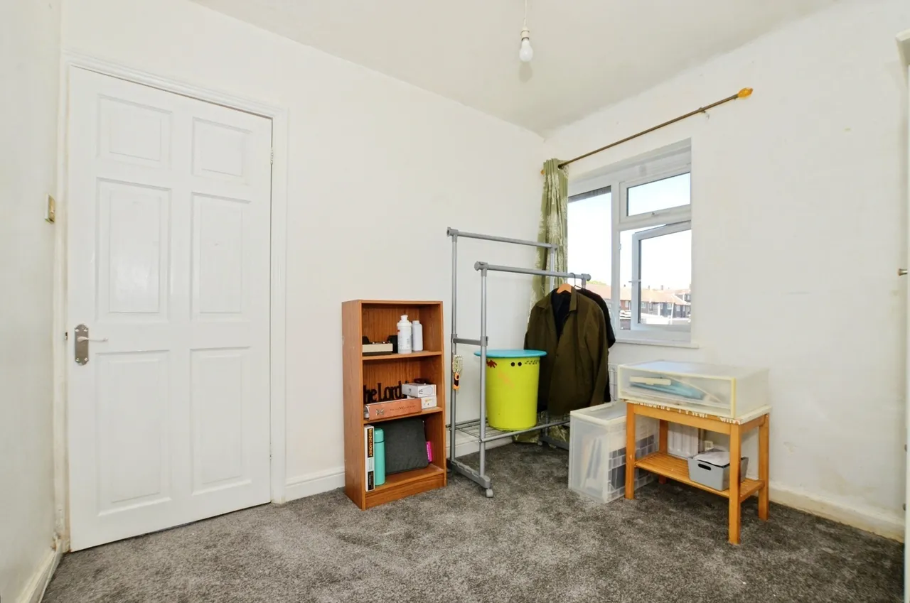 Playfield Road, Edgware, HA8, photo 11
