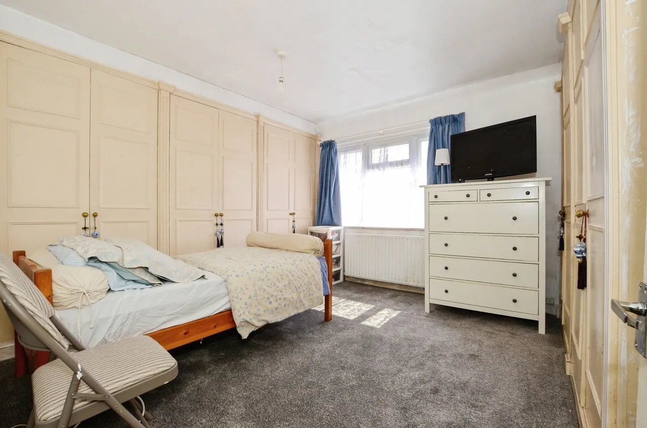Playfield Road, Edgware, HA8, photo 7