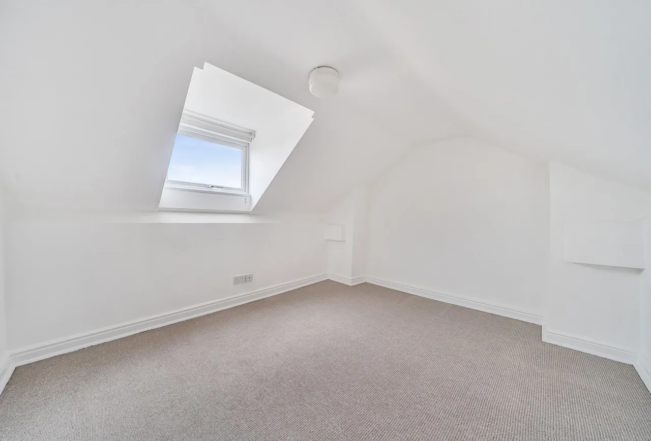 Fairfield Parade, Gloucestershire, Leckhampton, GL53 7PJ, photo 7