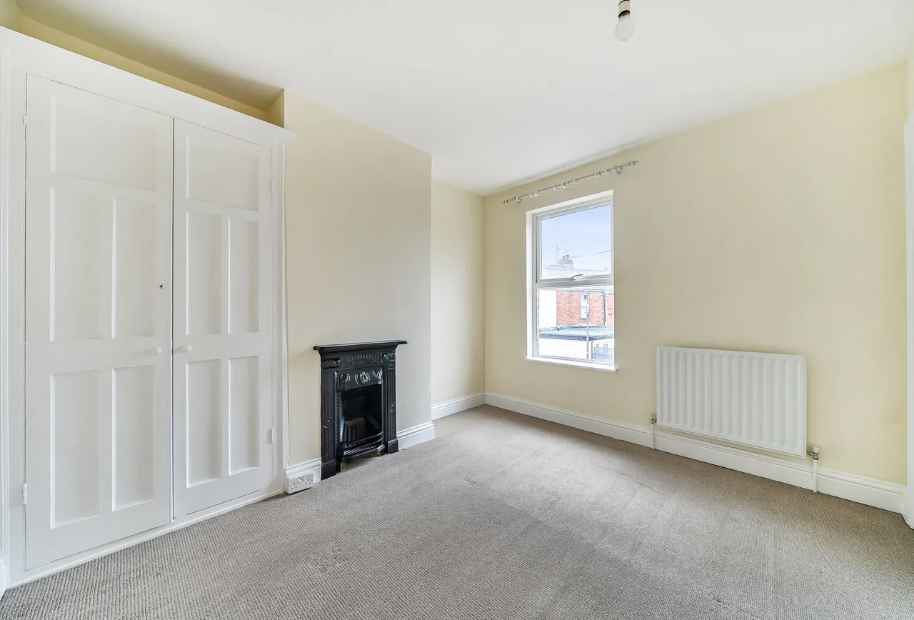 Fairfield Parade, Gloucestershire, Leckhampton, GL53 7PJ, photo 5