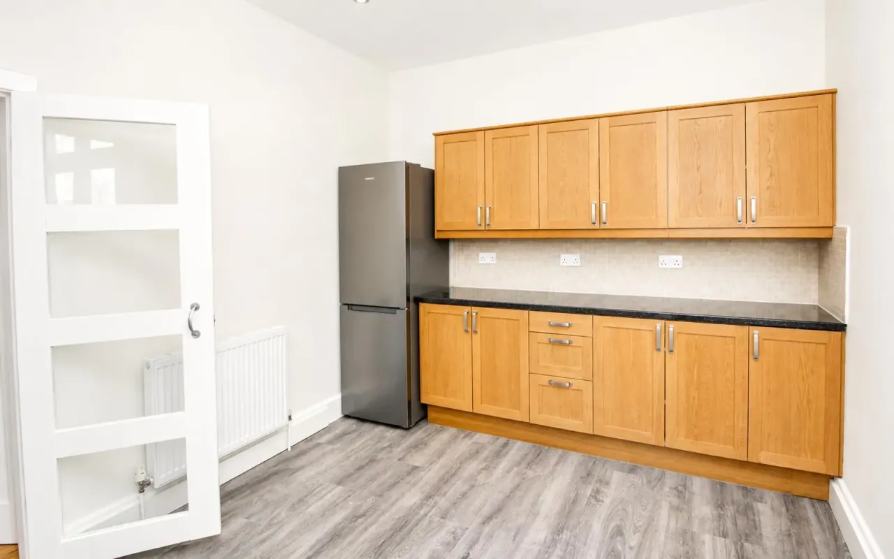 Park Avenue, Palmers Green, London N13, photo 5