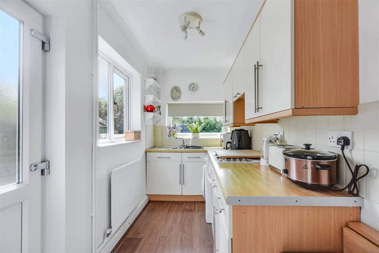 Ashfield Avenue, Beeston Rylands, NG9, photo 5
