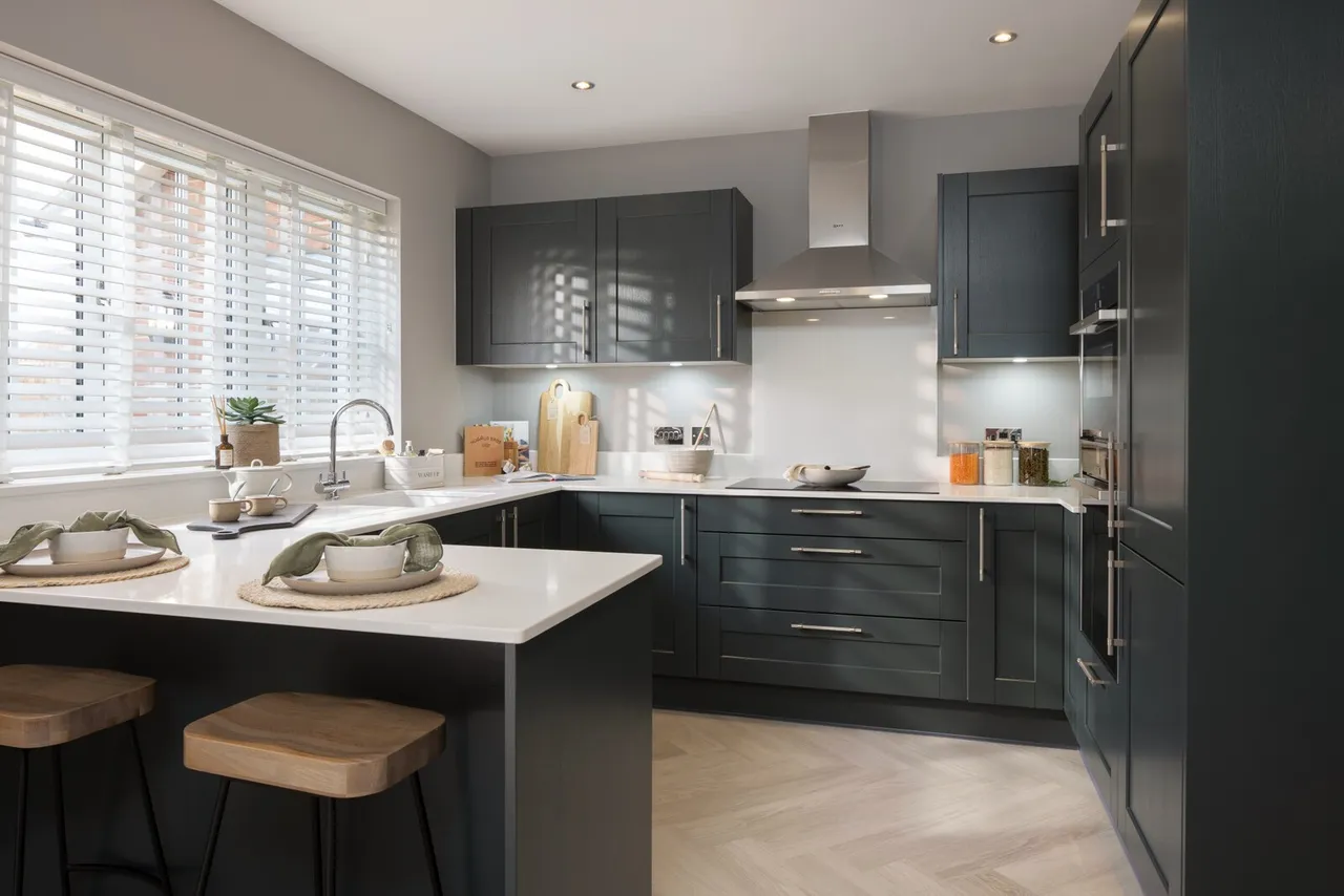 Brockhills Lane, New Milton, photo 3