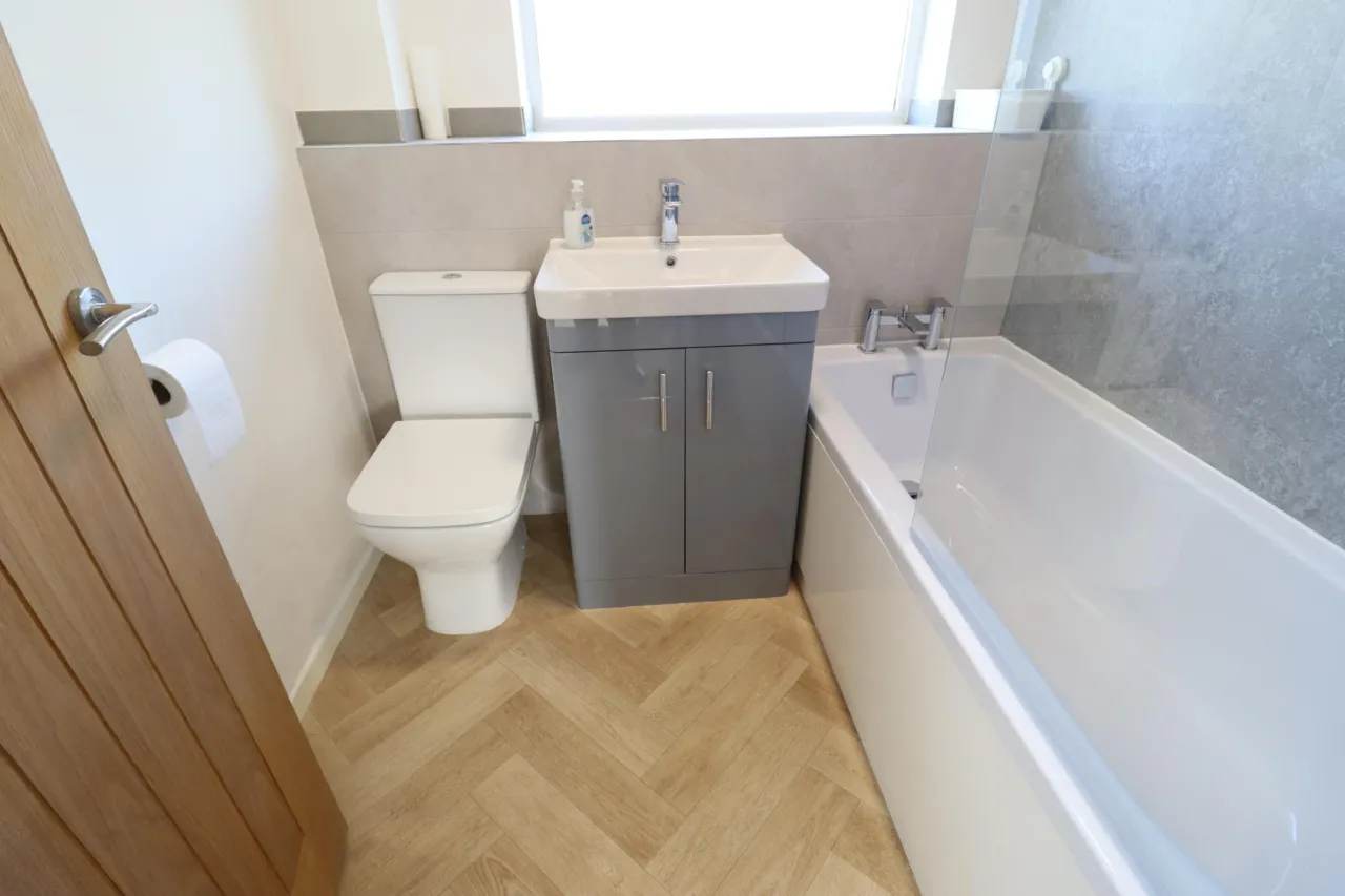 Heatherdale, Telford, photo 13