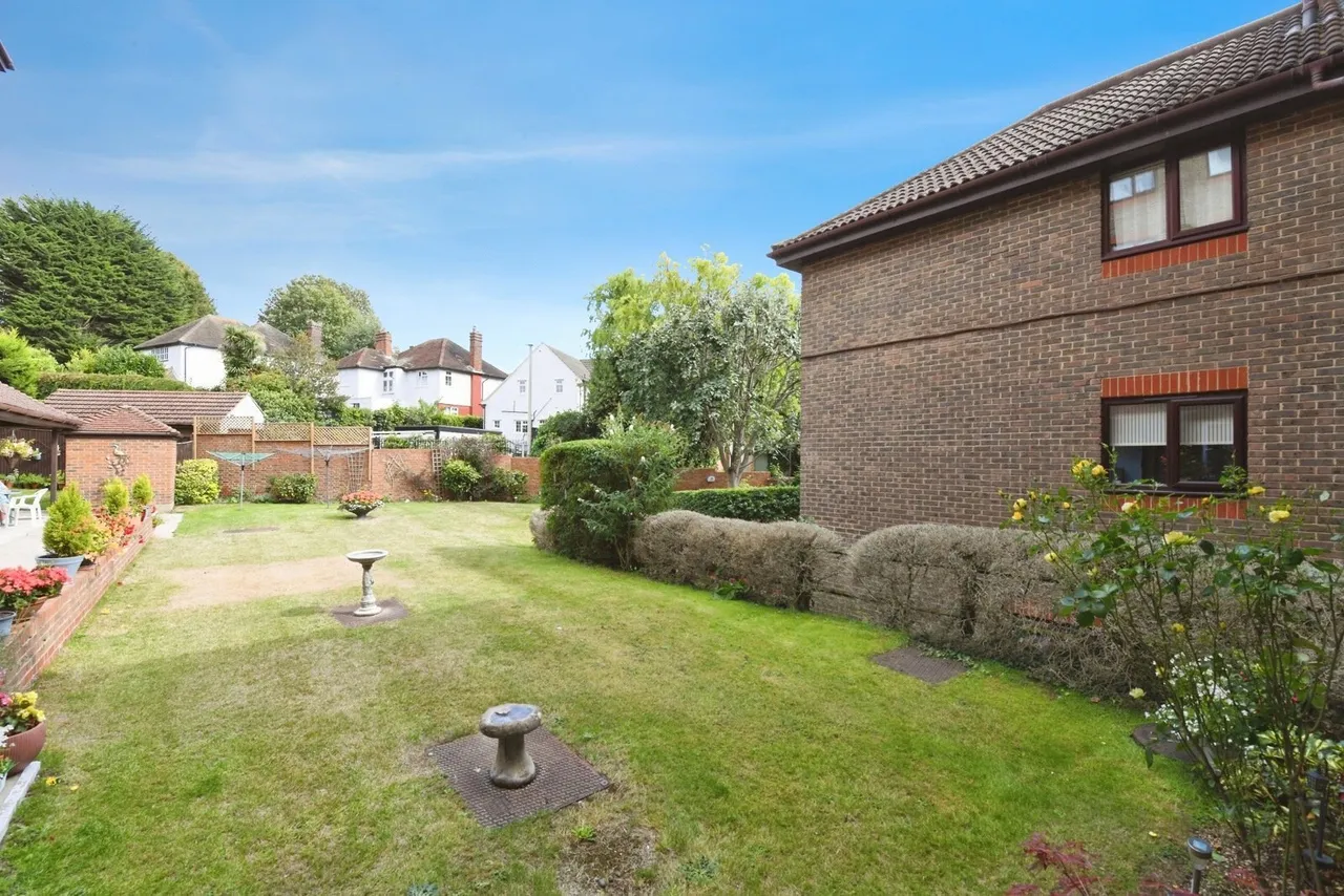 Primrose Court, Kings Road, Brentwood, Essex, CM14, photo 17